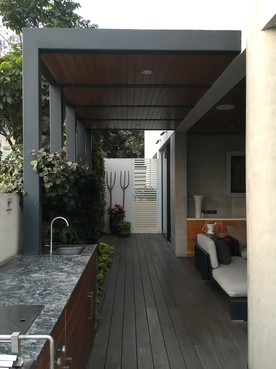 Residential bathroom with custom vanity and finishes, Lima, Peru